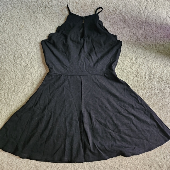 MONTEAU Scallop Skater Dress - Picture 3 of 3